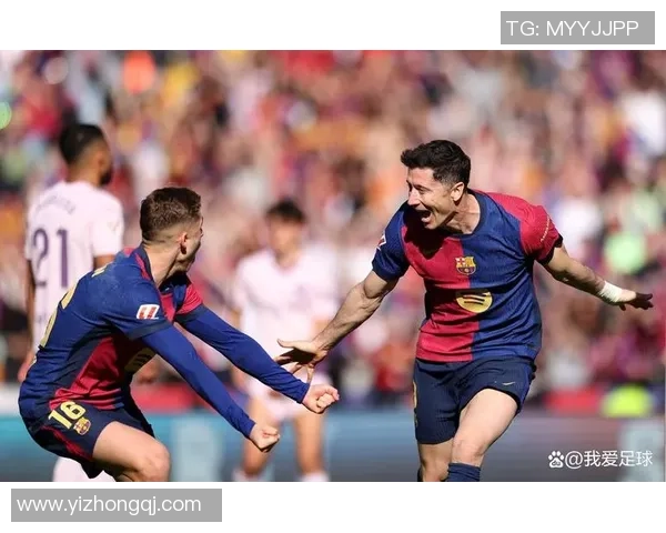 转身卡点足球明星的精彩瞬间与背后故事揭秘 转身卡点足球明星的精彩瞬间与背后故事揭秘